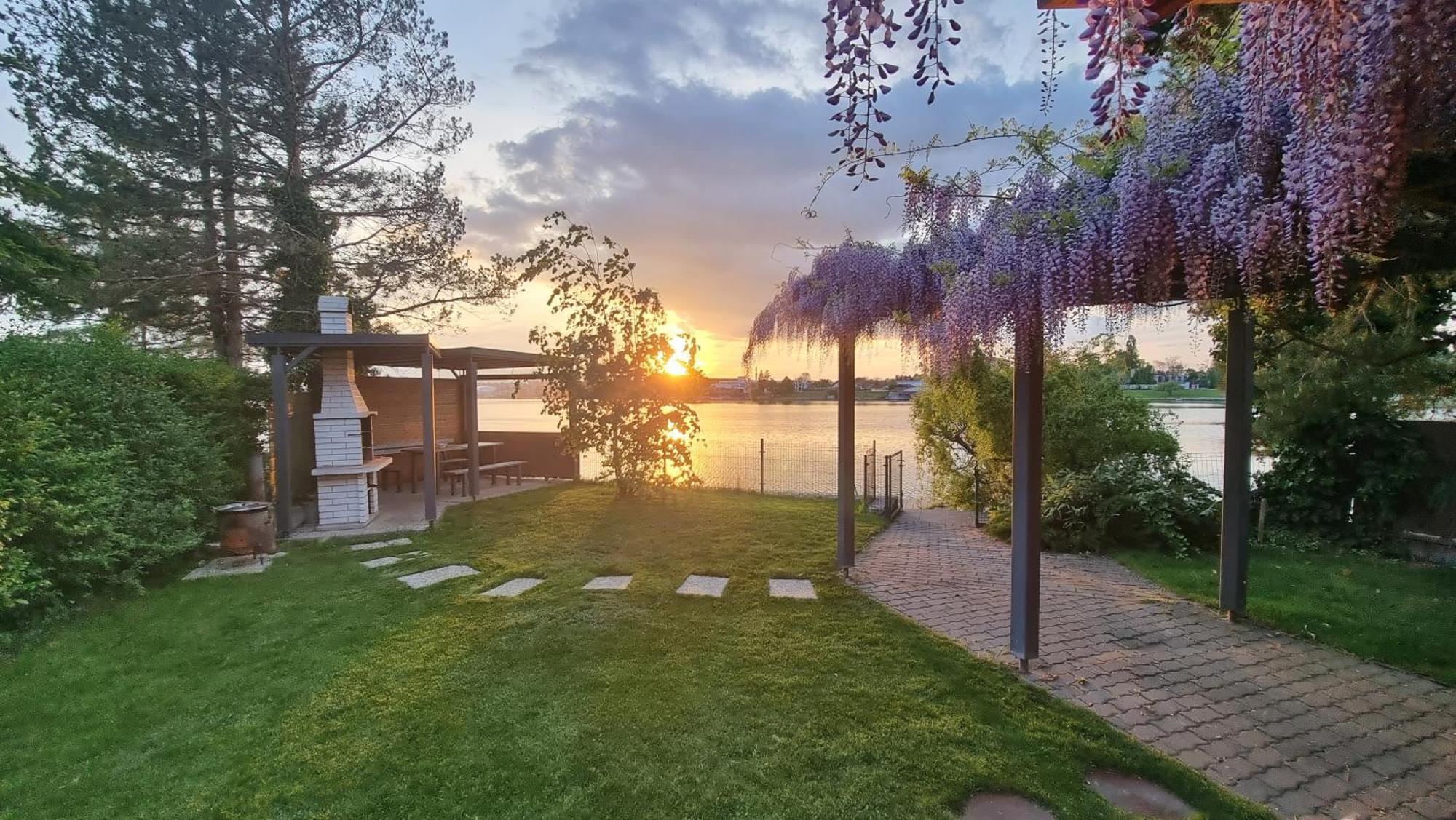 Topsenec-Lakeside Home Экстерьер фото